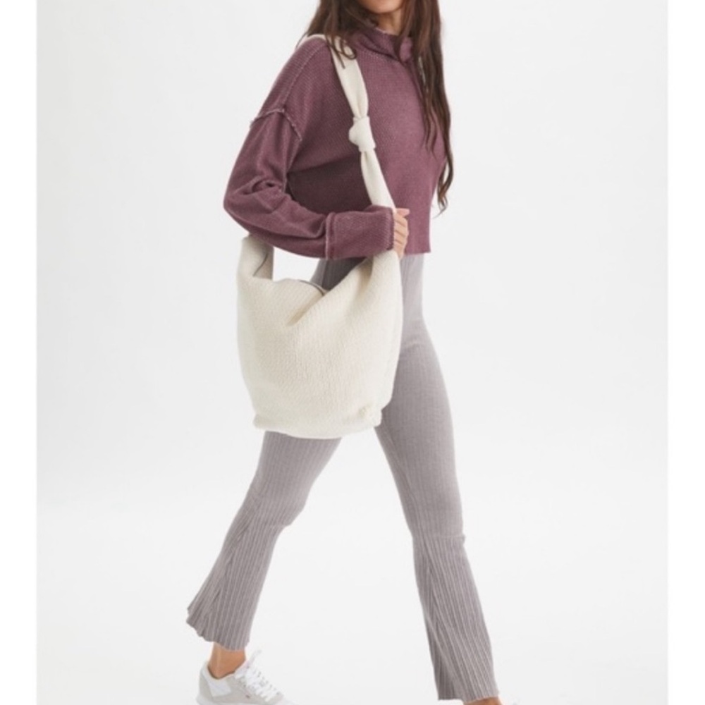 Out From Under Camino Long Sleeve Turtleneck Cropped Sweater Top Medium Burgundy - Picture 3 of 16